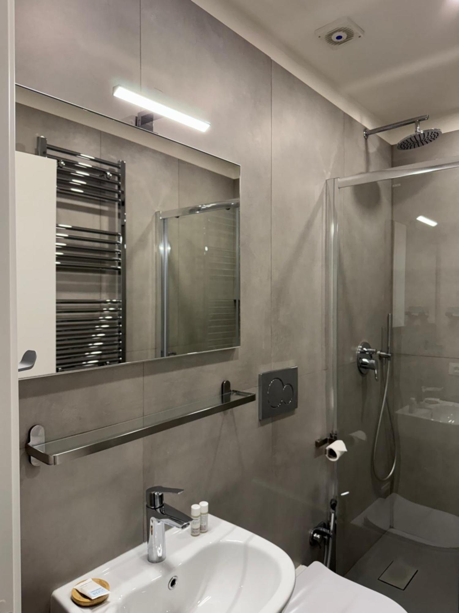 Flat 7 Rome Guesthouse Ngoại thất bức ảnh